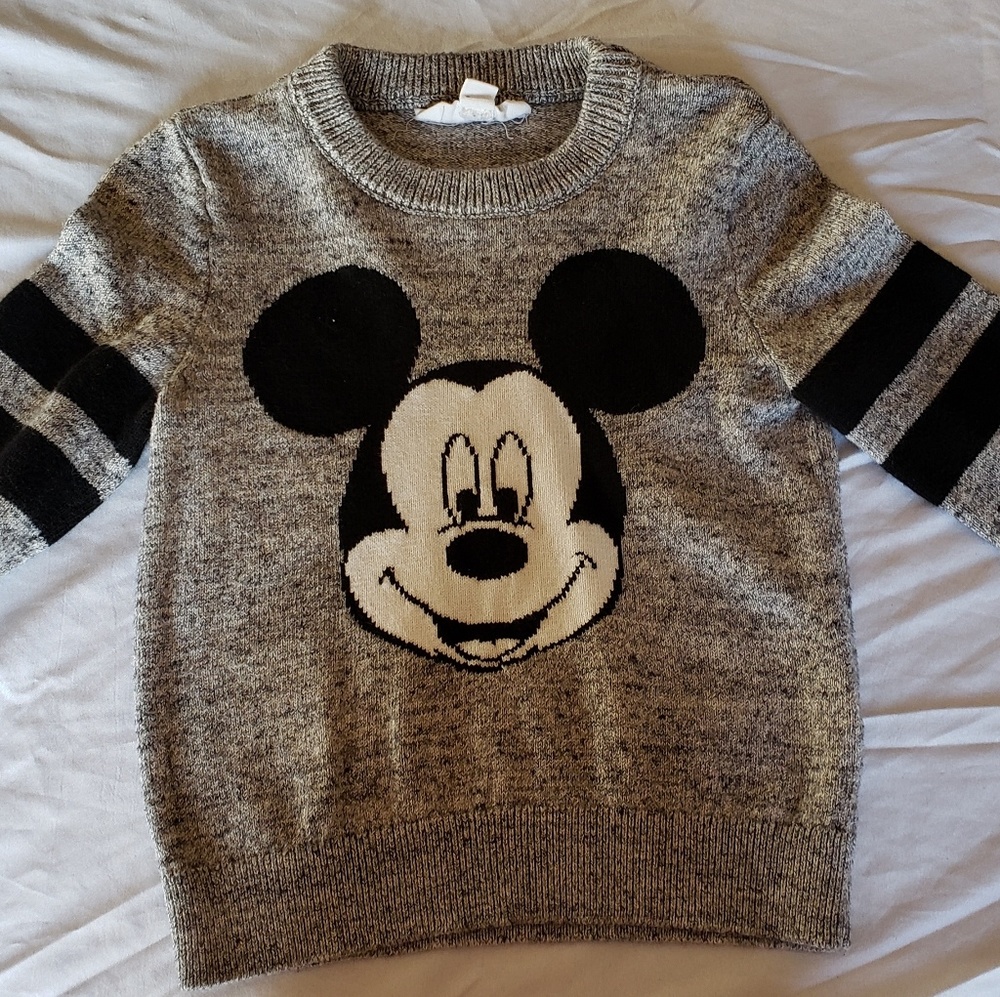 Mickey Pull Over Sweater